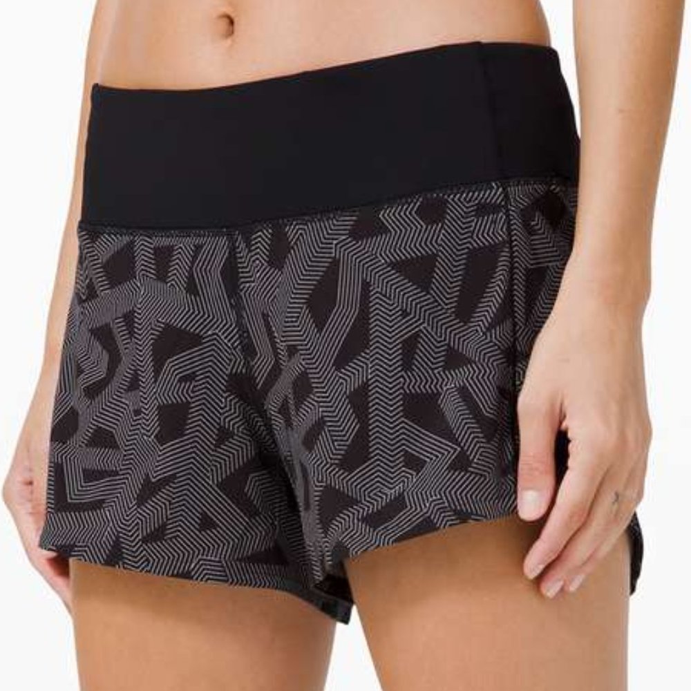 lululemon Speed Up Short Long 4" • Size 4 • Labyrinth Black